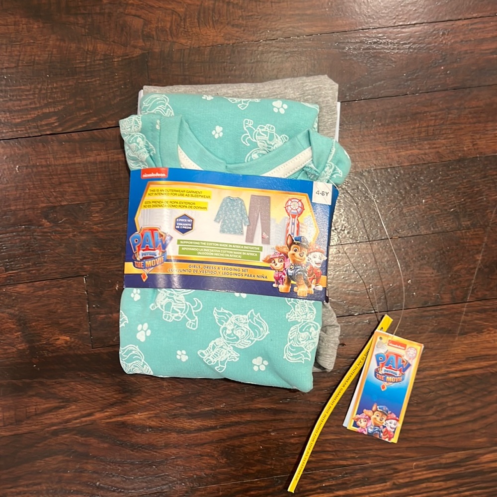 PAW PATROL - girls pajamas size 4-6y